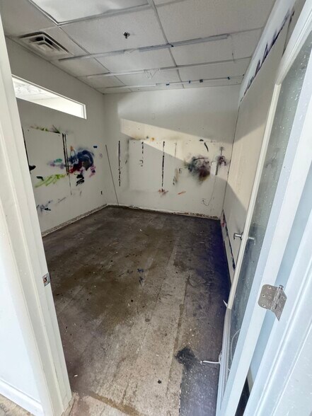 More Photos Of 323-329 Central Ave, Sarasota Office For Lease