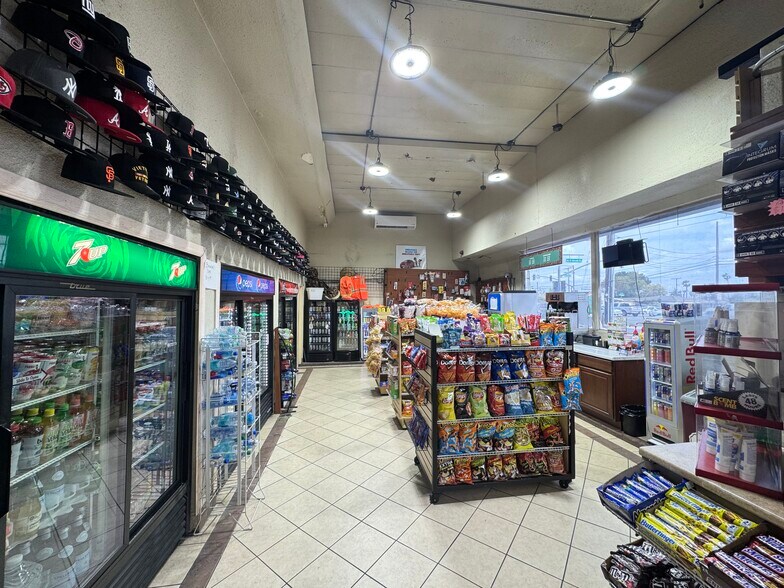 More Photos Of 1425 E 4th St, Ontario Service Station For Sale