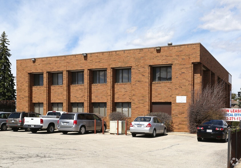 More Photos Of 4920 N Central Ave, Chicago Medical For Lease