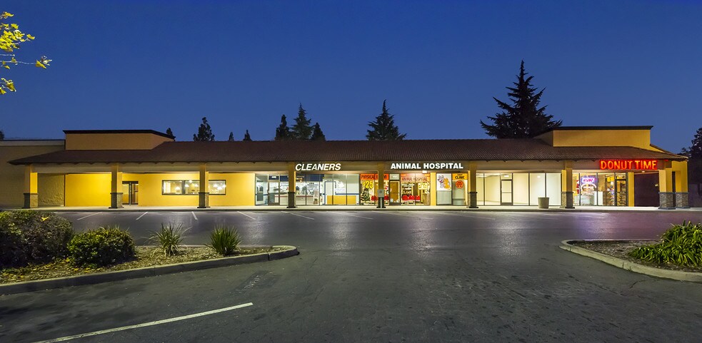 More Photos Of 4301-4423 Elkhorn Blvd, Sacramento Unknown For Lease