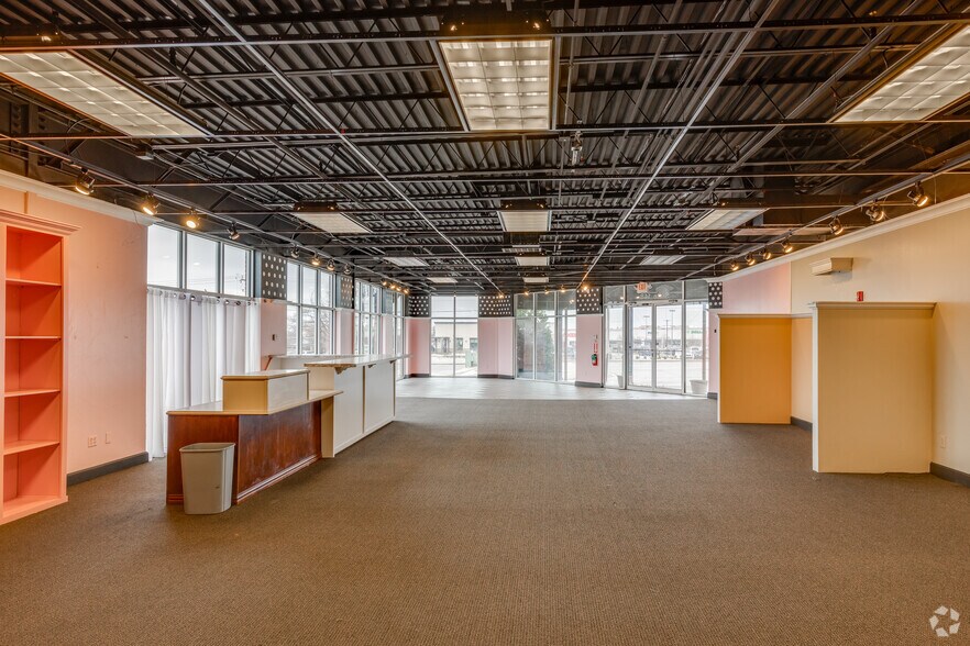 Photo of 1st Floor Ste 3224-148
