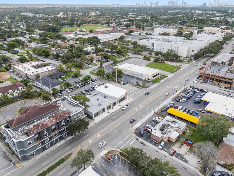 More Photos Of 2215 N Federal Hwy, Hollywood Restaurant For Sale