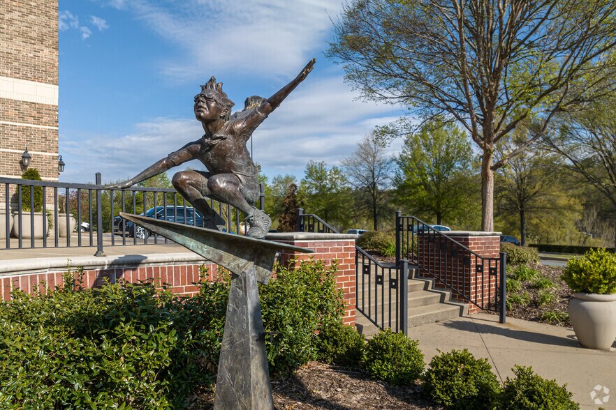 More Photos Of 11525 Cantrell Rd, Little Rock Unknown For Lease