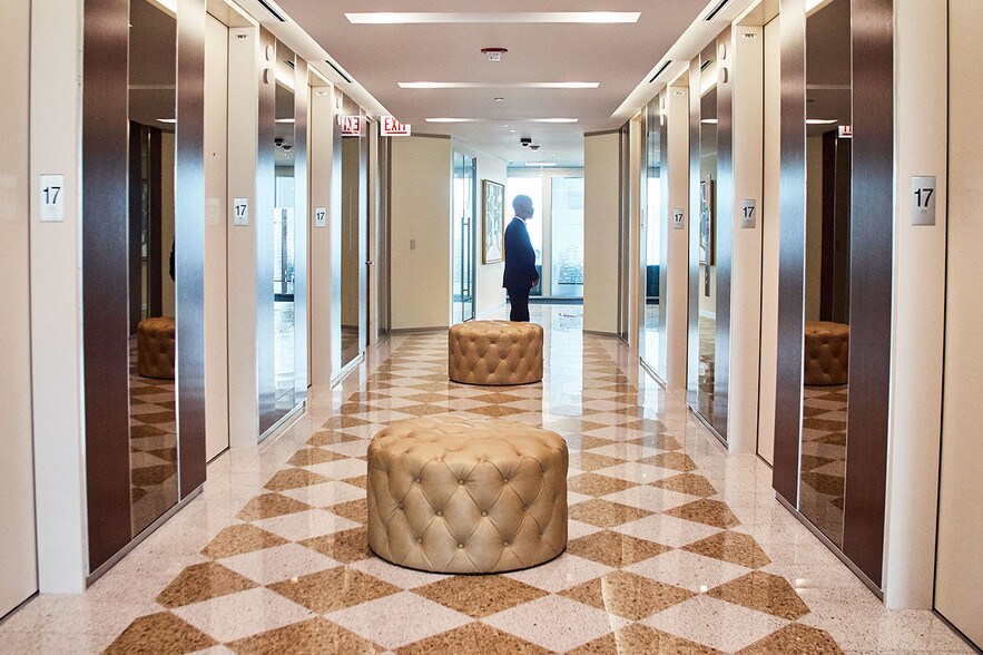 More Photos Of 700 Louisiana St, Houston Office For Lease