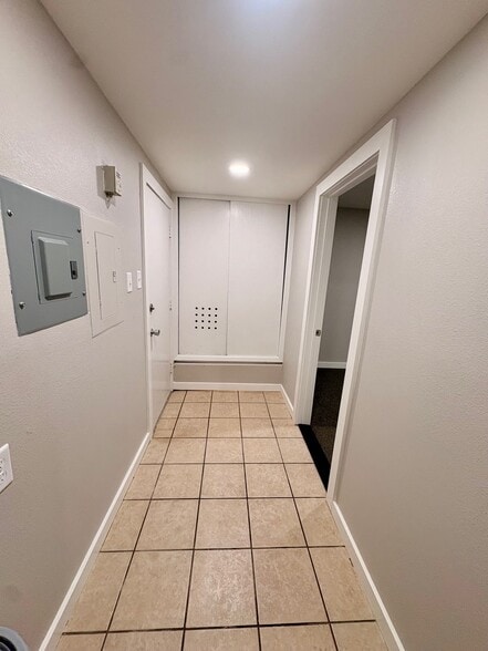 More Photos Of 2600 W Kansas Ave, Midland Office For Lease