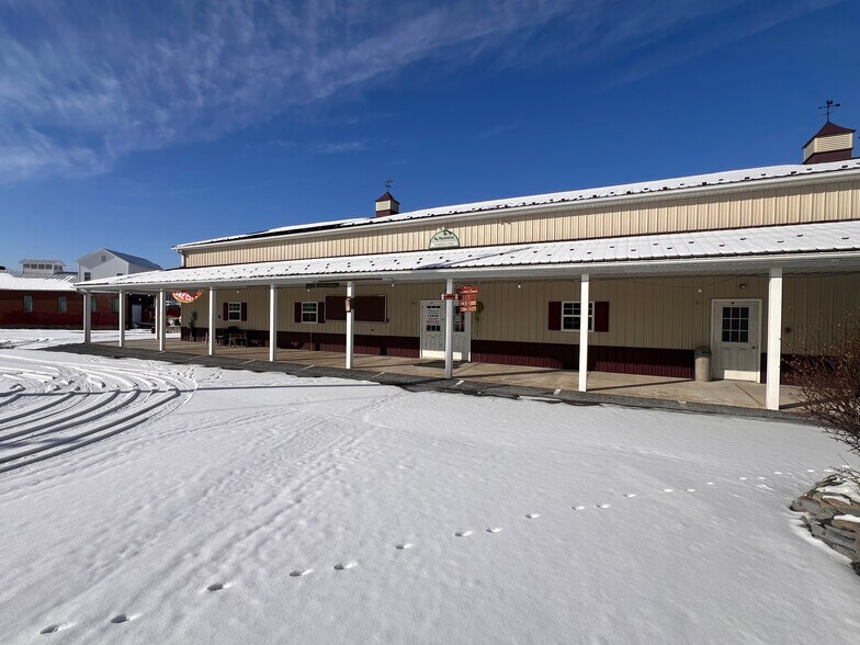 More Photos Of 35 W Pennsylvania Ave, Walkersville Storefront Retail Office For Lease