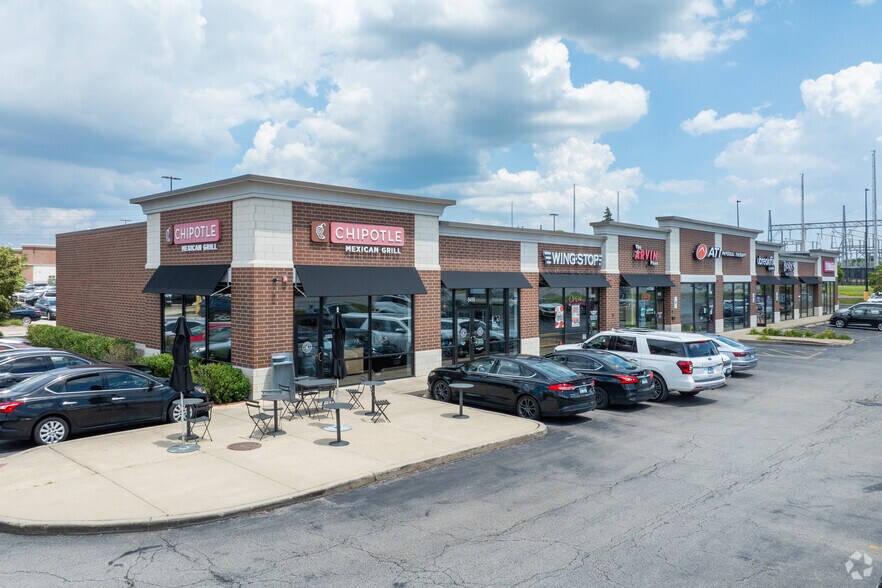 More Photos Of 8470-8598 Golf Rd, Niles Unknown For Lease