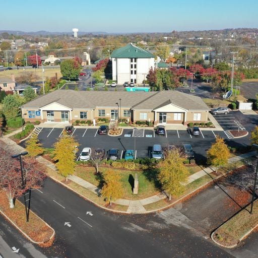 More Photos Of 105 Bluegrass Commons Blvd, Hendersonville Office For Lease