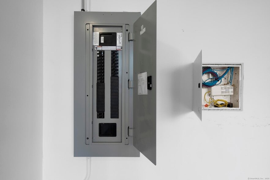 More Photos Of 111 Allyn St, Hartford Apartments For Lease