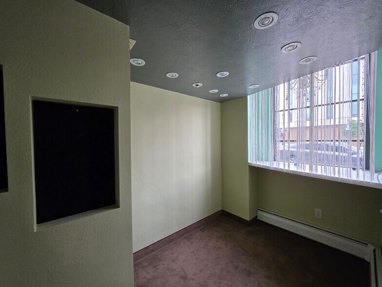 More Photos Of 205 Main St S, Minot Storefront Retail Office For Lease