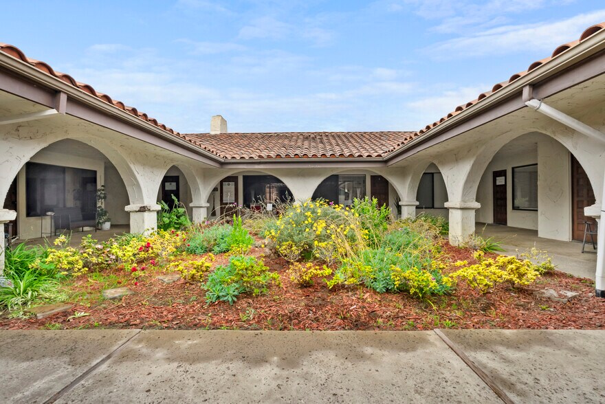 More Photos Of 970 Petit Ave, Ventura Medical For Lease