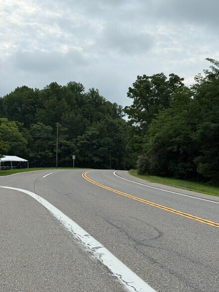 More Photos Of 2507-2513 Jefferson Pike, Knoxville Land For Sale