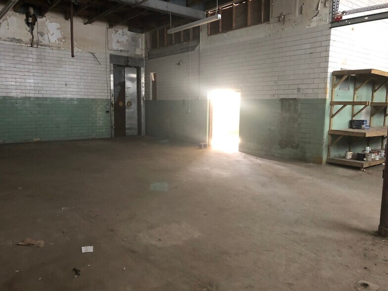 More Photos Of 1500 Jamesville Ave, Syracuse Service For Lease