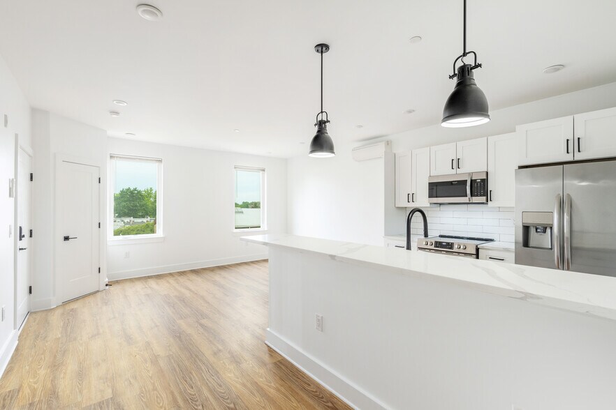 More Photos Of 85 E Sharpnack St, Philadelphia Apartments For Sale