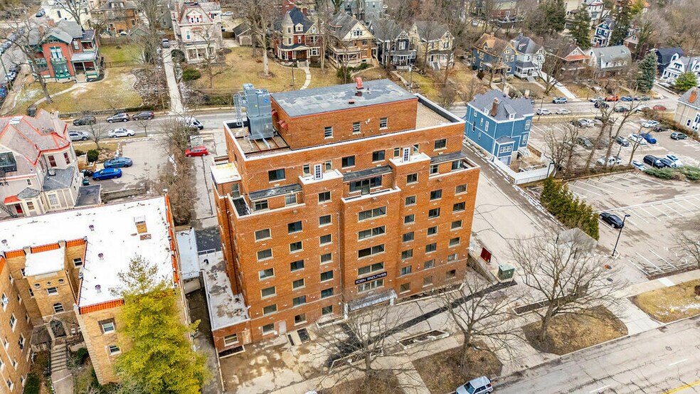 More Photos Of 2330 Victory Pky, Cincinnati Office Residential For Lease