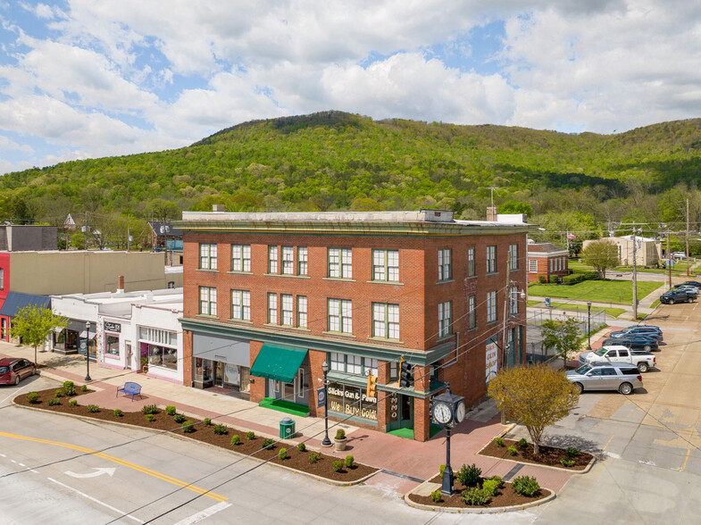 Primary Photo Of 300 S Cedar Ave, South Pittsburg Storefront Retail Office For Sale