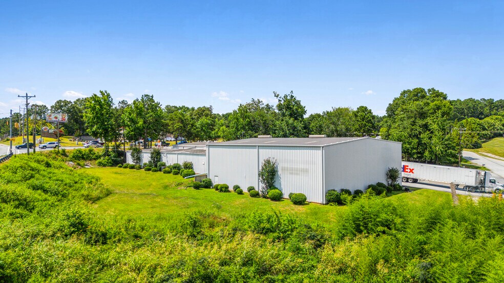 More Photos Of 2125 Airport Rd, Greer Light Distribution For Lease