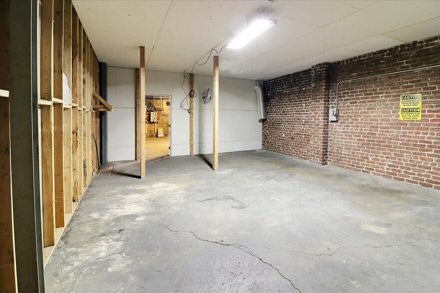 More Photos Of 1520 E Miner Ave, Stockton Manufacturing For Sale