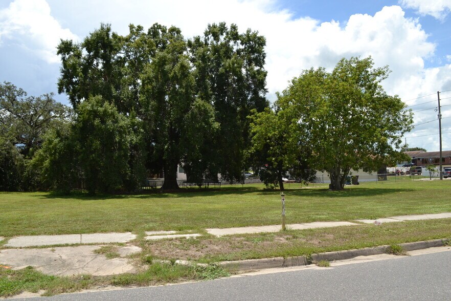 More Photos Of 126 State Road 60 W, Lake Wales Freestanding For Sale