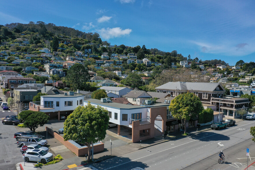 Primary Photo Of 302 Caledonia St, Sausalito Storefront Retail Office For Sale