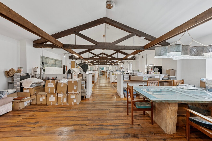 More Photos Of 1412 S Broad St, Philadelphia Storefront For Sale