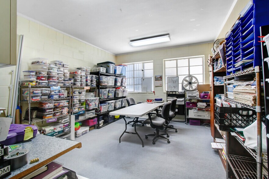 More Photos Of 724 S Glenoaks Blvd, Burbank Religious Facility For Sale