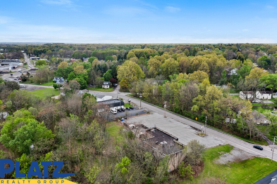 More Photos Of 169 S Four Mile Run Rd, Austintown Bar For Sale