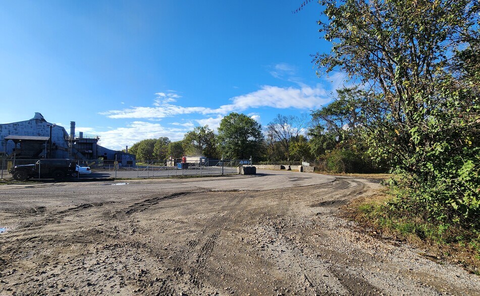 More Photos Of 199 Garner Rd, Bridgeport Land For Sale