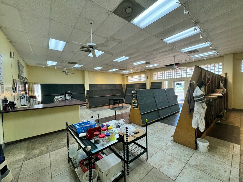 More Photos Of 3911 W University Dr, Edinburg Flex For Sale