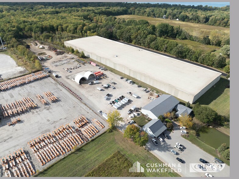 More Photos Of 842 Abbe Rd, Sheffield Village Light Distribution For Lease