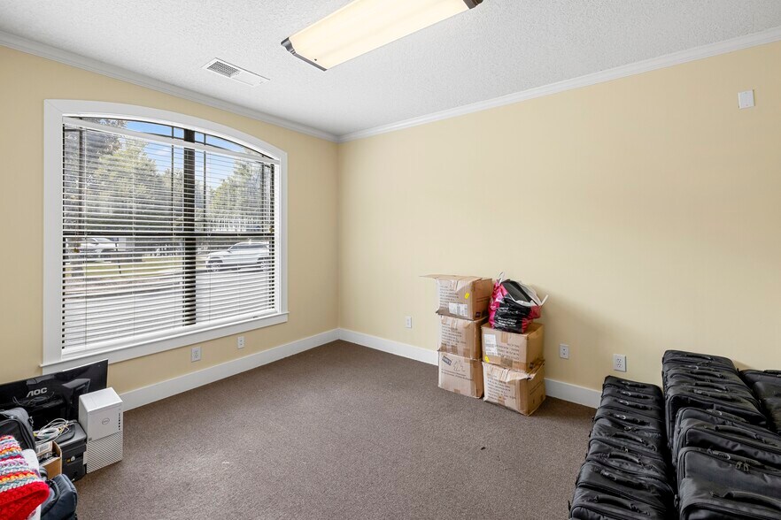 More Photos Of 5991 Parkway North Blvd, Cumming Office For Lease