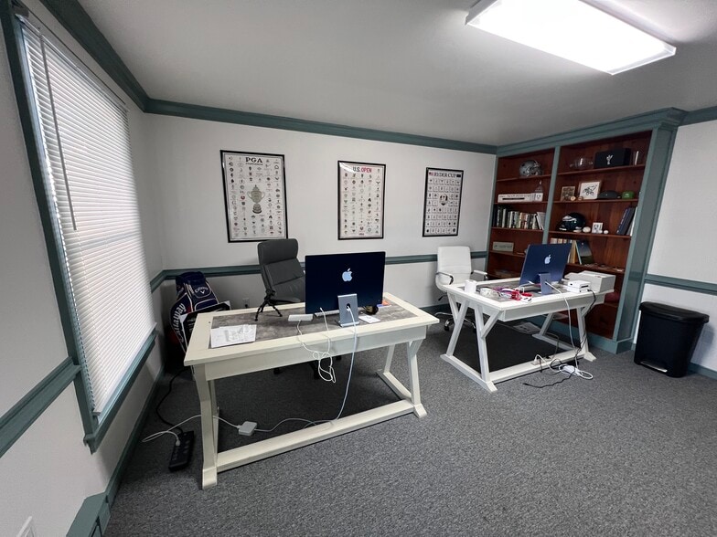 More Photos Of 1020 Pottstown Pike, Chester Springs Office For Sale