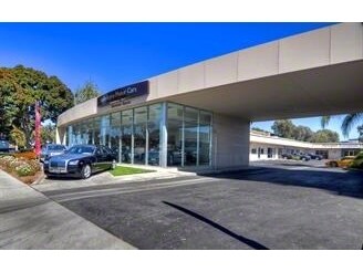More Photos Of 4040 Campus Dr, Newport Beach Auto Dealership For Lease