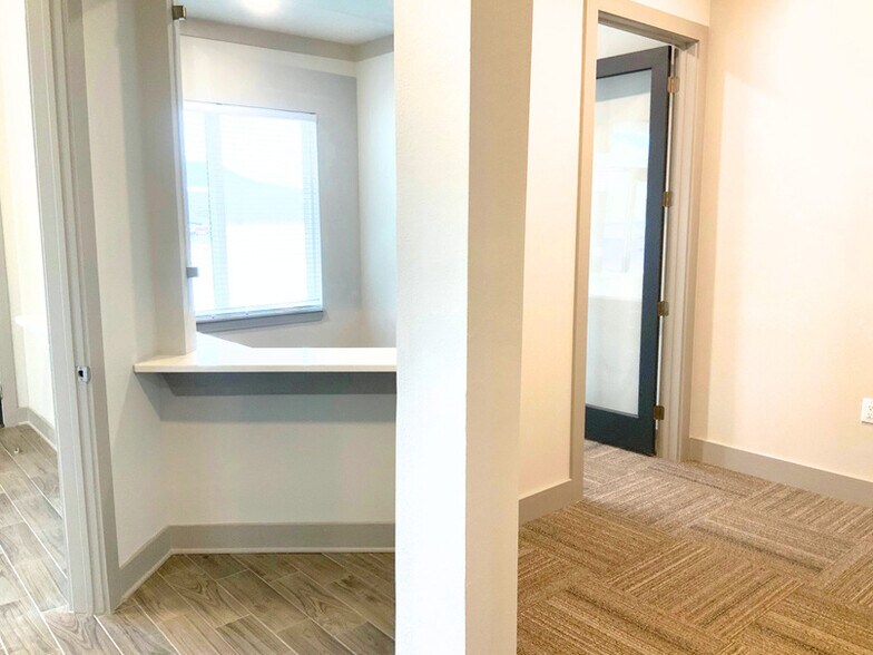 More Photos Of 525 Shiloh Rd, Plano Medical For Sale