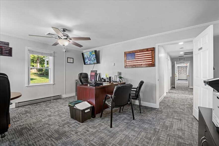 More Photos Of 57 Mountain Rd, Halifax Office For Sale