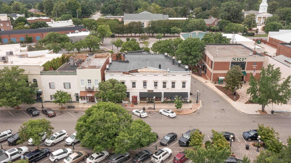 More Photos Of 147 Laurens SW st, Aiken Office For Lease