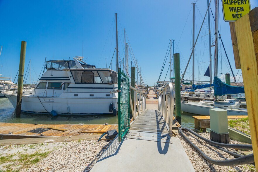 More Photos Of 65 Lewis Blvd, Saint Augustine Marina For Sale