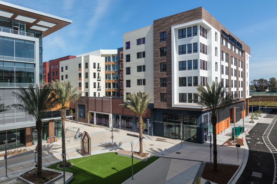 More Photos Of 126 N Rollins Rd, Millbrae Apartments For Lease