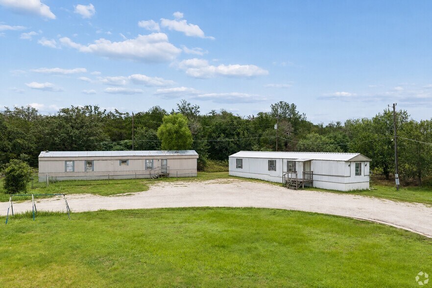 More Photos Of 1360 Highway 71 W, Bastrop Land For Lease