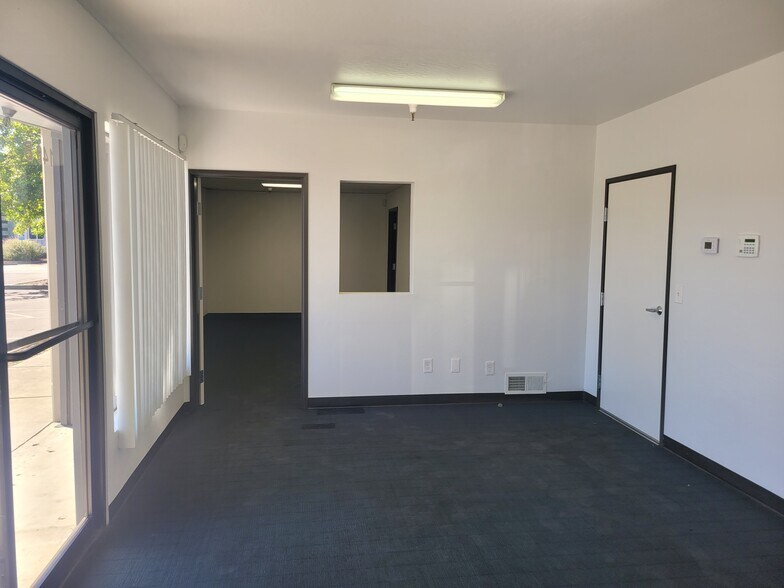 More Photos Of 149 Grobric Ct, Fairfield Warehouse For Lease