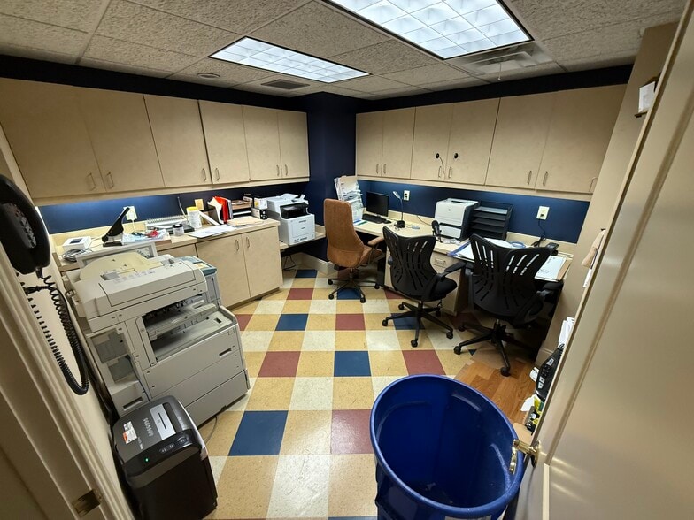 More Photos Of 3541 Habersham At Northlake, Tucker Office For Sale