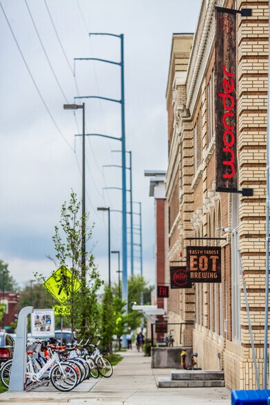 Primary Photo Of 1106 E 30th St, Kansas City Storefront Retail Office For Lease
