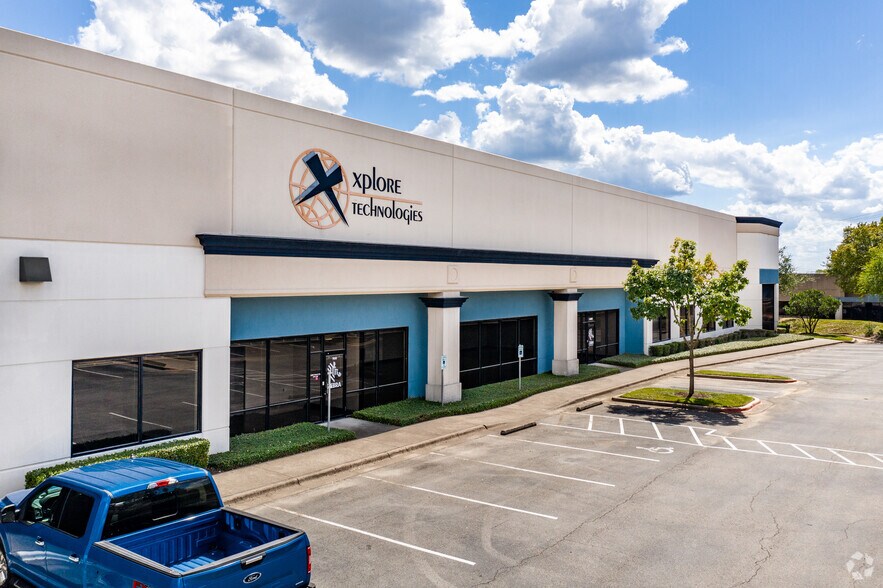More Photos Of 14000 Summit Dr, Austin Light Manufacturing For Lease