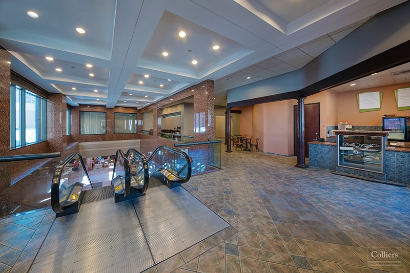 More Photos Of 50 N Front St, Memphis Office For Sale