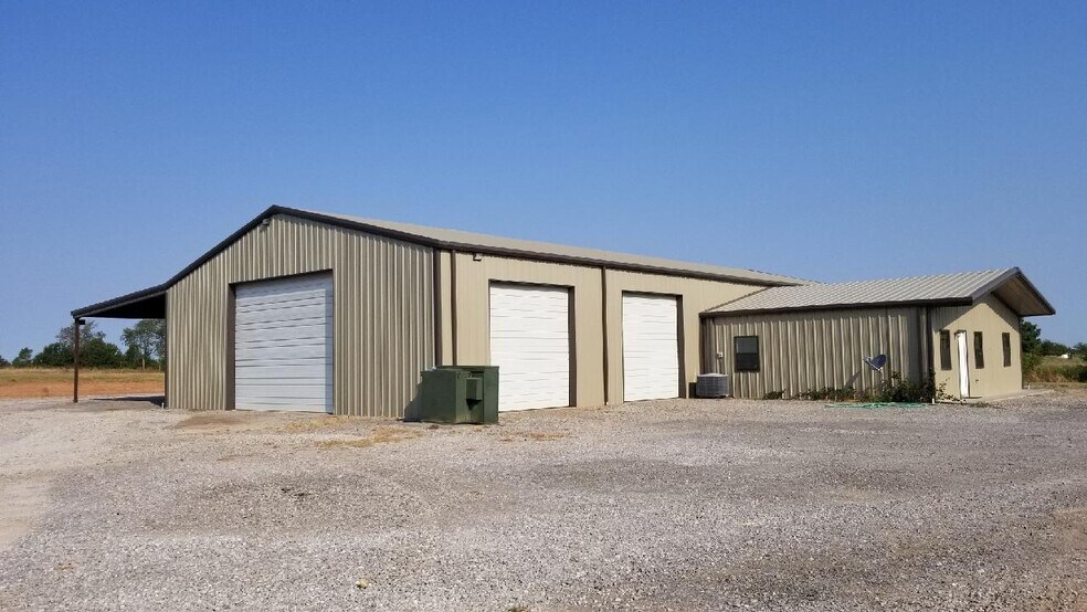 Primary Photo Of 3701 US Highway 81, Marlow Warehouse For Lease