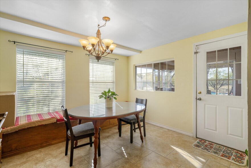 More Photos Of 28323 I-20, Wills Point Restaurant For Sale