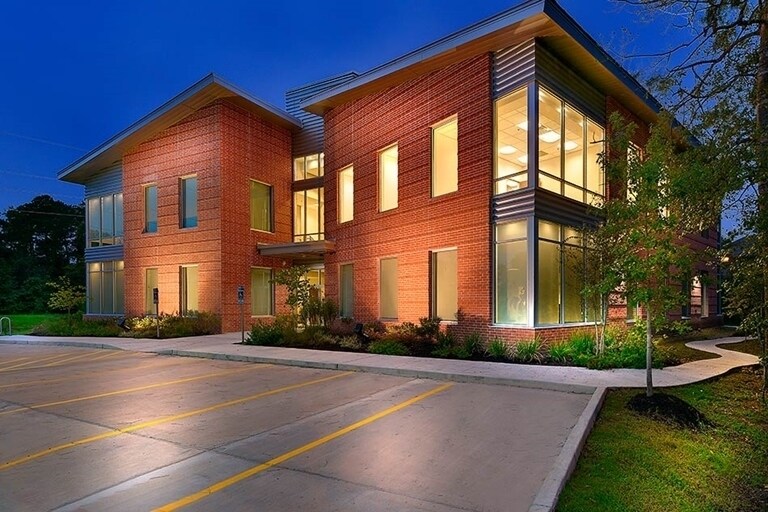 More Photos Of 8350 Ashlane Way, The Woodlands Medical For Lease