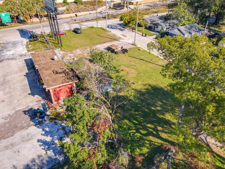 More Photos Of 707 S Orange Blossom Trl, Orlando Storefront For Sale