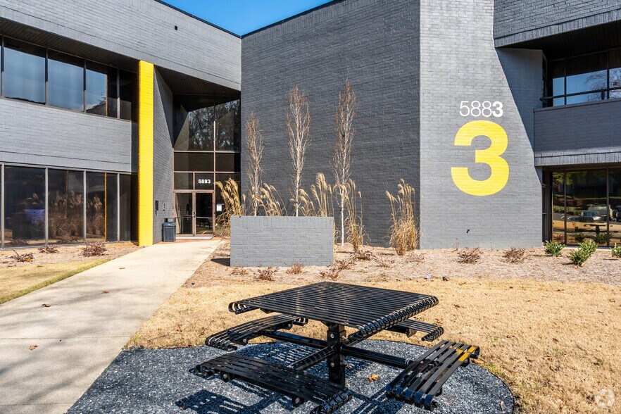 More Photos Of 5883 Glenridge Dr NE, Atlanta Unknown For Lease