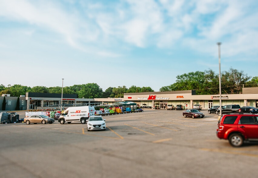 More Photos Of 820-836 N 70th St, Lincoln Storefront For Lease